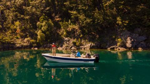 Paseos privados en lago Lacar y Lolog