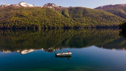 Paseos privados en lago Lacar y Lolog