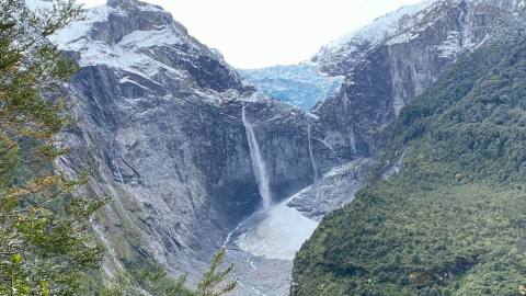 Visit to the Queulat Hanging Snowdrift