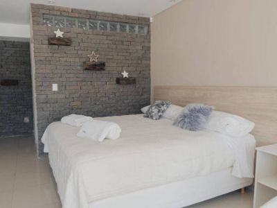 Apart Hoteles St Uriel Suites