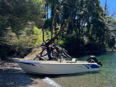 Alquiler de lanchas Peak Boat Rental