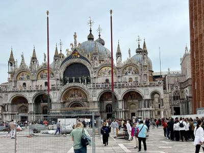 Agencias de viajes y turismo Las Bardas Viajes y Turismo